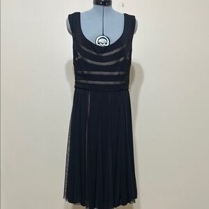 Maggy London Black Sleeveless Scoop‎ Neck Midi Dress
